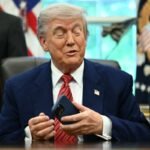donald-trump-cellphone